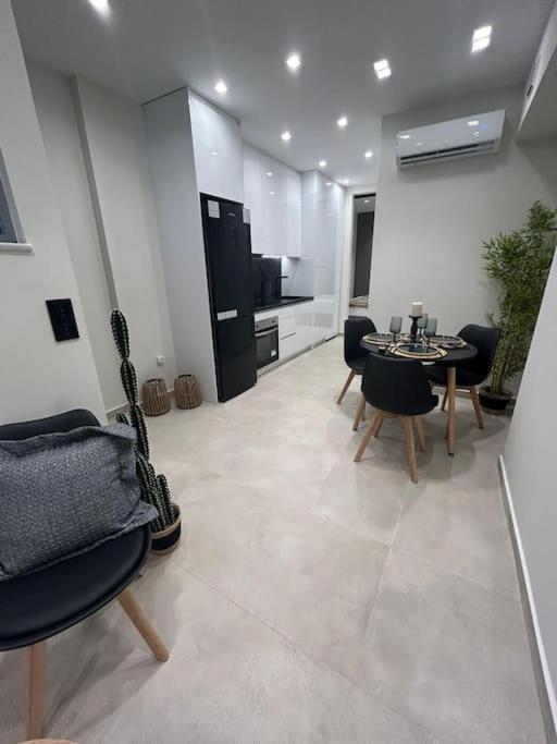 Bluemotion - Just Sleep 2 Apartment Пирея Екстериор снимка